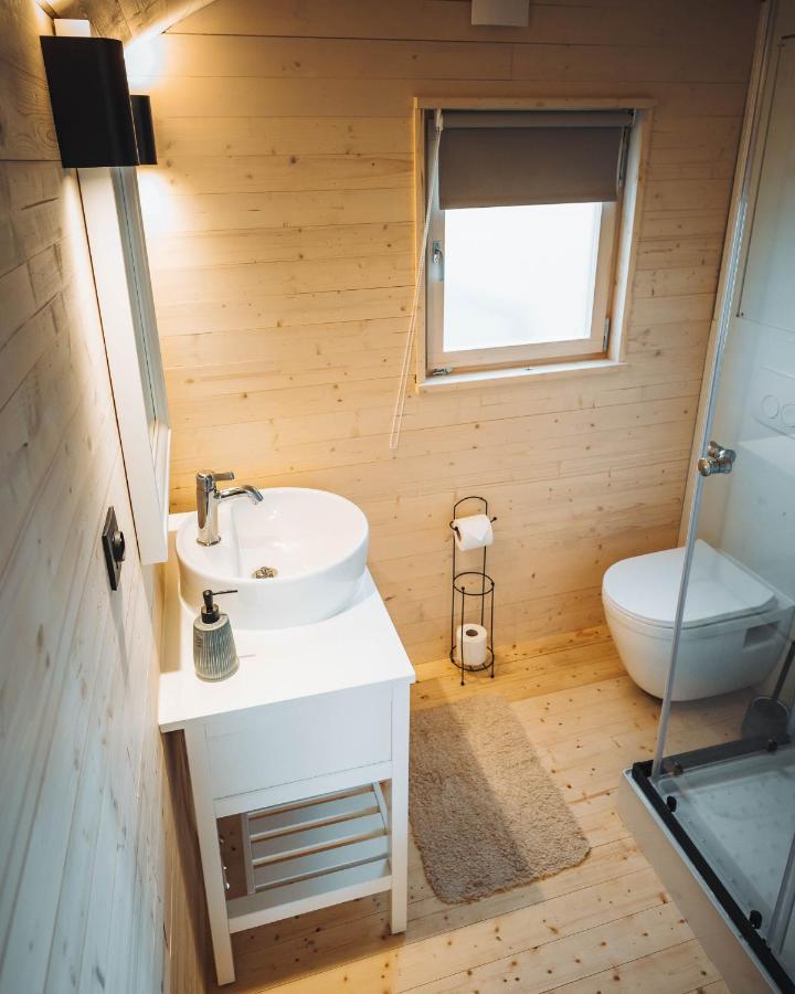 Glamping - 25 Min Roermond, Maasmechelen & Maastricht Hotel Kinrooi ภายนอก รูปภาพ