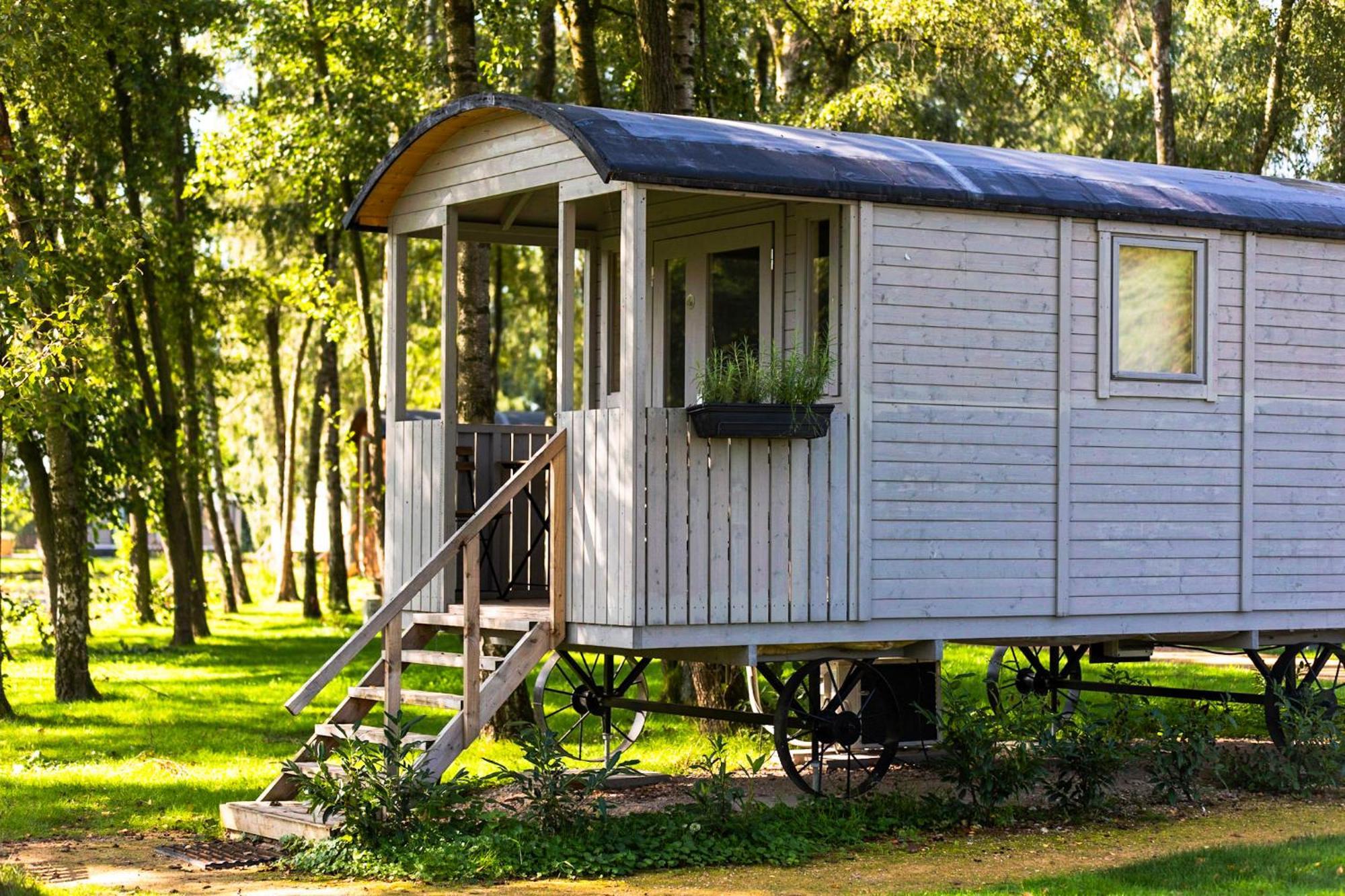 Glamping - 25 Min Roermond, Maasmechelen & Maastricht Hotel Kinrooi ภายนอก รูปภาพ