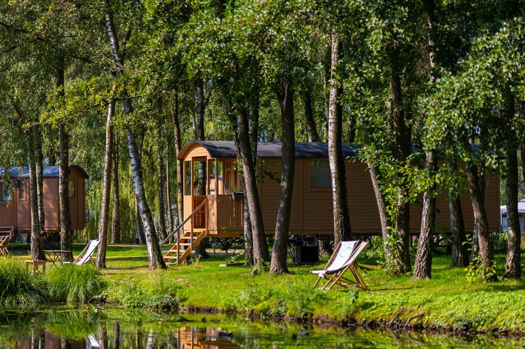 Glamping - 25 Min Roermond, Maasmechelen & Maastricht Hotel Kinrooi ภายนอก รูปภาพ